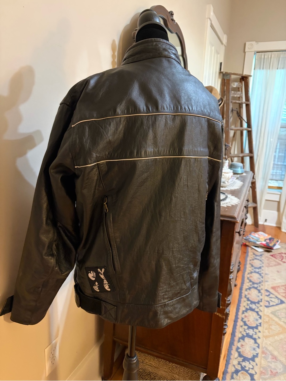 Men's Black Leather Jacket - Classic Biker Style - Picture 3 of 9